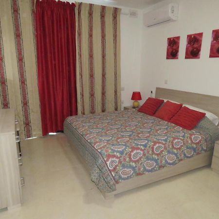 Aquamarine Sea Front Apartments - First Floor Marsaskala Buitenkant foto