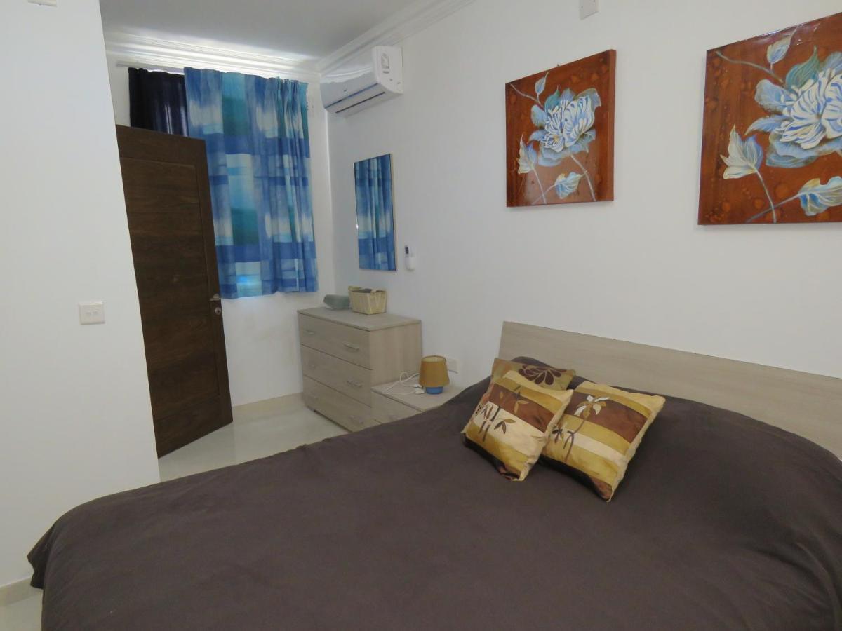 Aquamarine Sea Front Apartments - First Floor Marsaskala Buitenkant foto